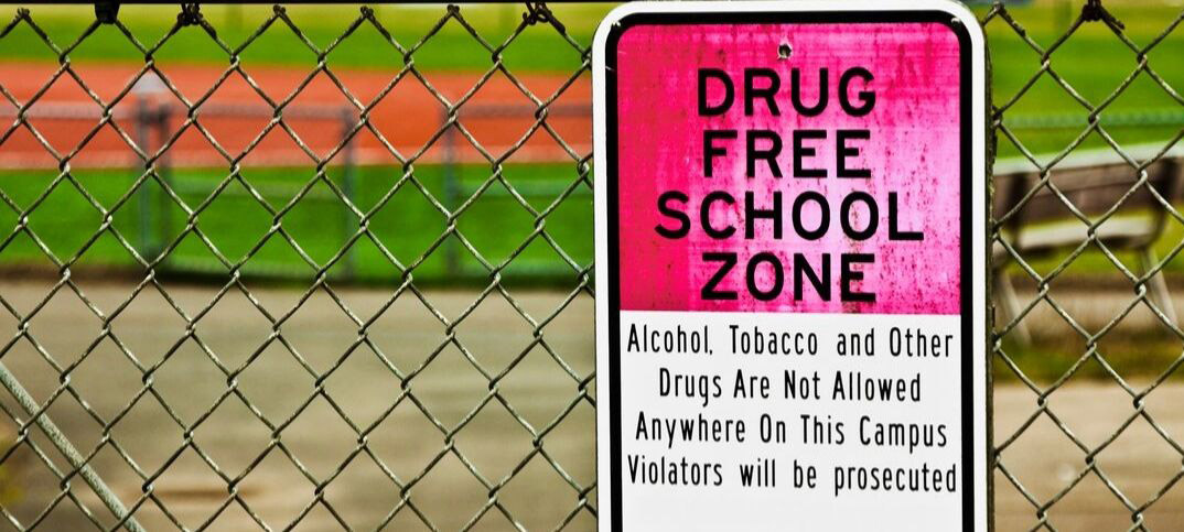 zero tolerance policy in schools pros and cons